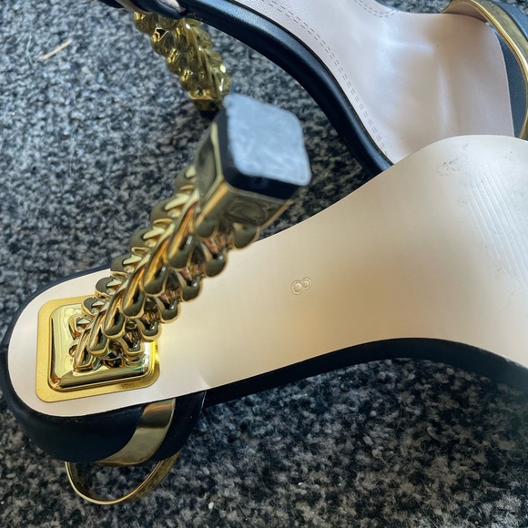 Ladies' Fashion Gold Metal Tone chain heel Party Pumps - Picture 9 of 12